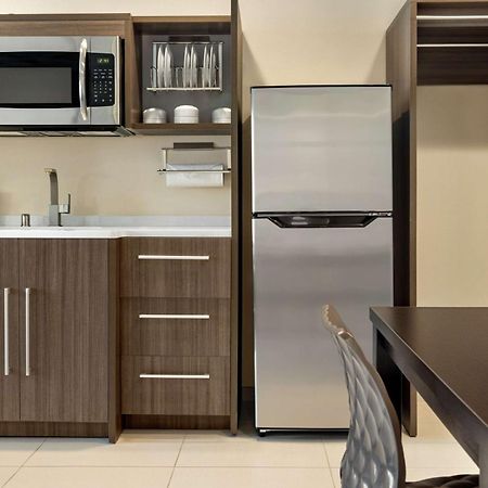 Home2 Suites By Hilton Minneapolis University Area Exteriör bild